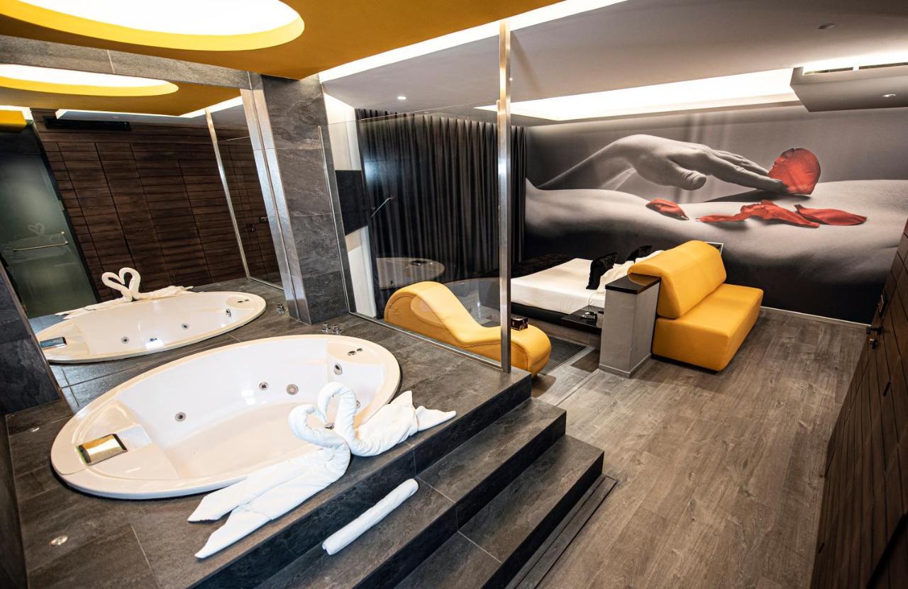 Hotel Luve サン・アントニオ・デ・バナケベ エクステリア 写真